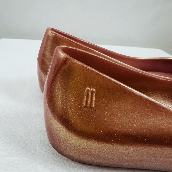 ⭐️HOST PICK⭐️ Mel Dreamed by Melissa Kids Space Love Pumps Rose Gold with Bow - Picture 8 of 12